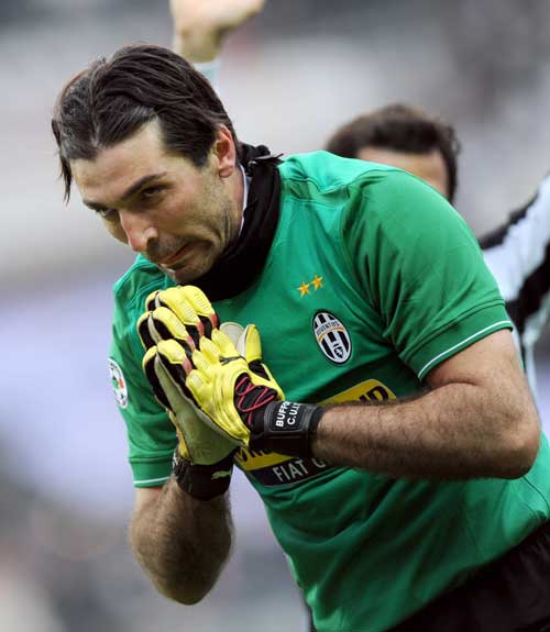 无悬念？中超官方第30轮最佳候选：上演大四喜的法比奥领衔