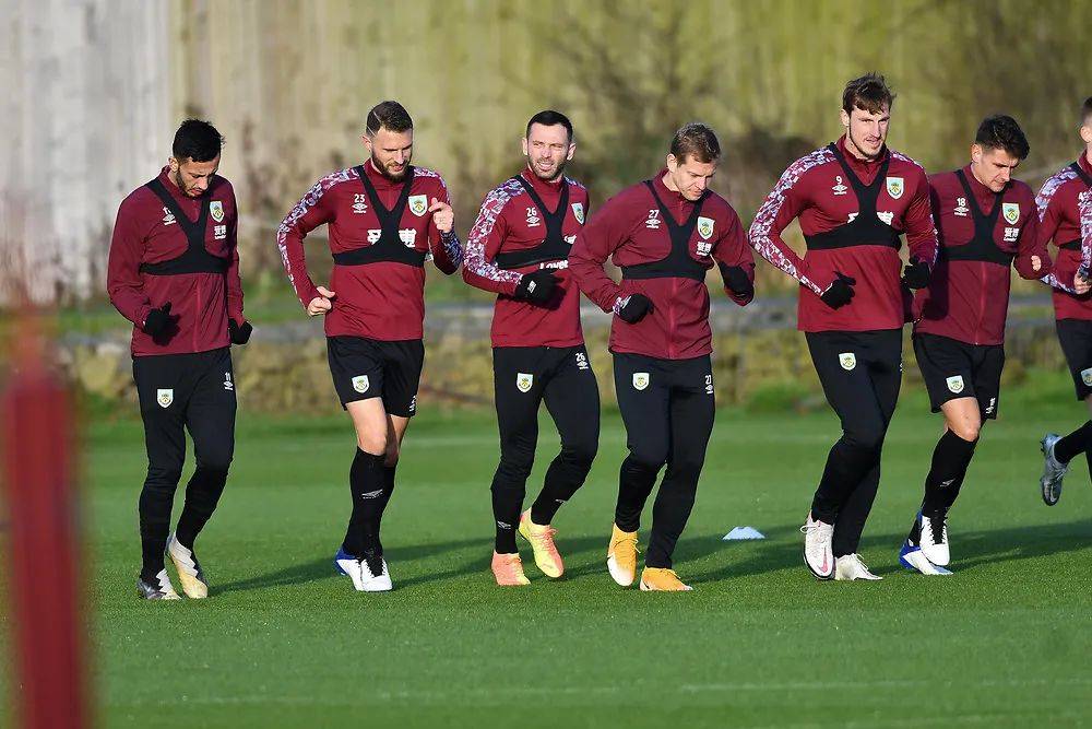 曼联旧将：把梅罗相互比较很可悲，不如享受他们的精彩表现