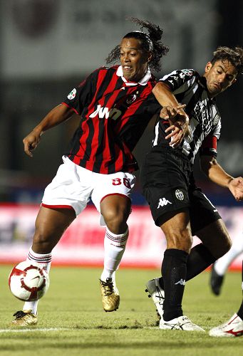 切尔西客战亚特兰大首发：内托、卢克曼出战，佩德罗先发