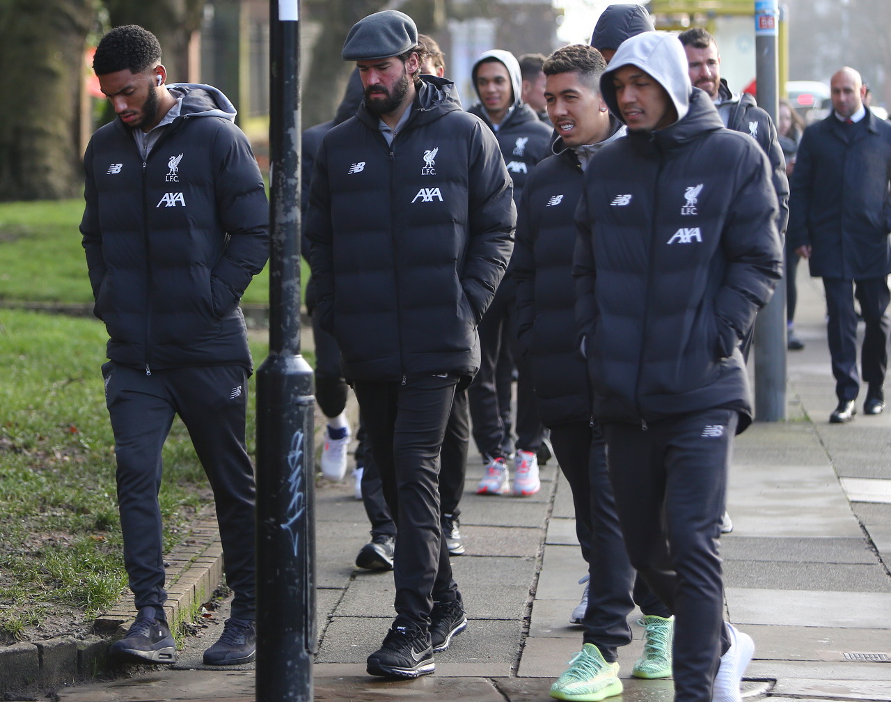 上海海港中超三连冠，但含金量极低，山东泰山明年是最大夺冠热门