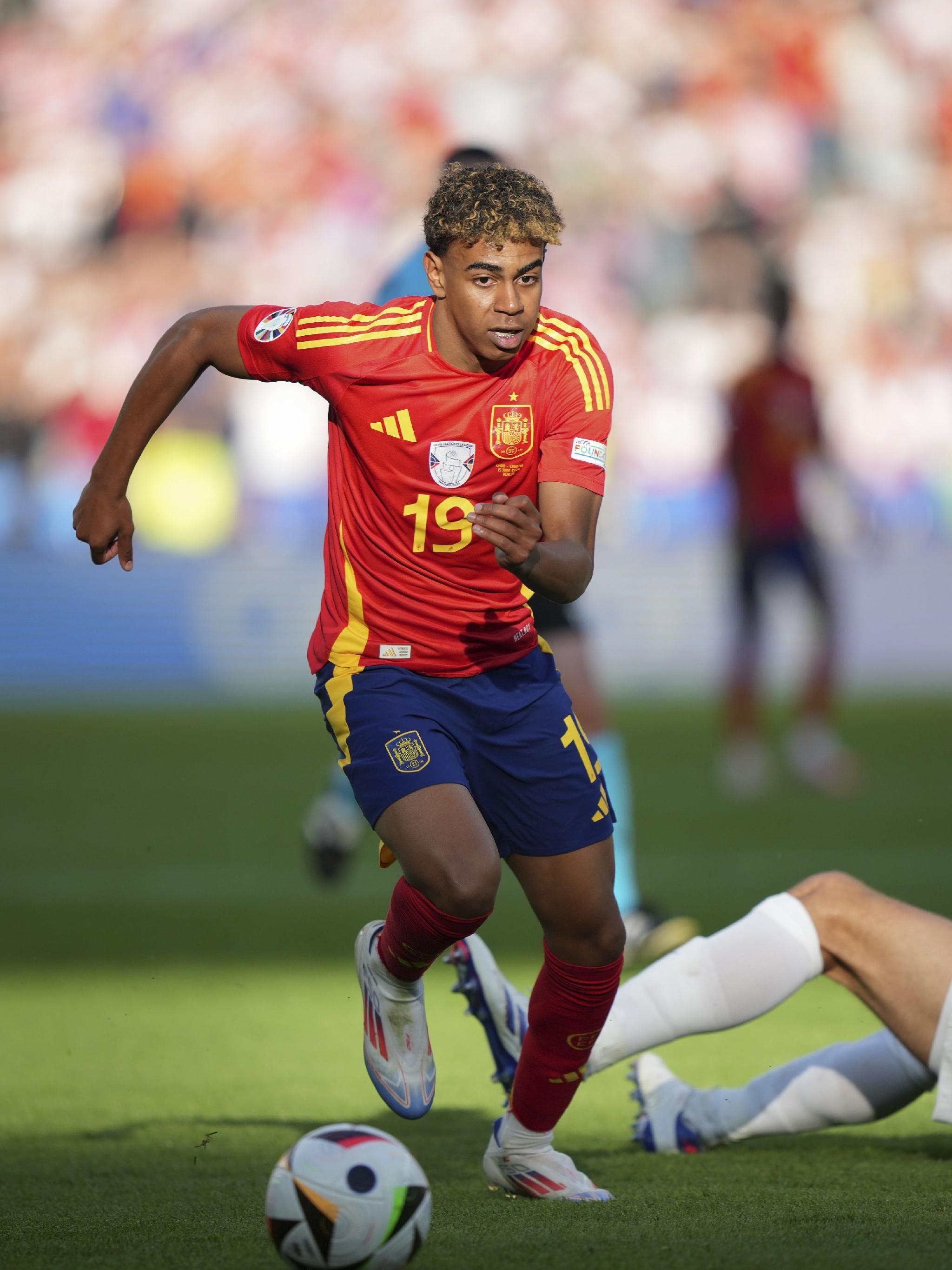 ESPN：曼联曾拒绝切尔西用拉维亚或恩昆库交换加纳乔