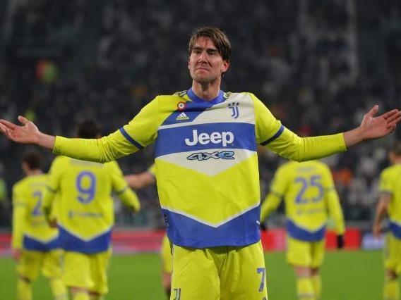 TA跟队：谢什科的谈判周三开始有进展，曼联还处于试探性阶段